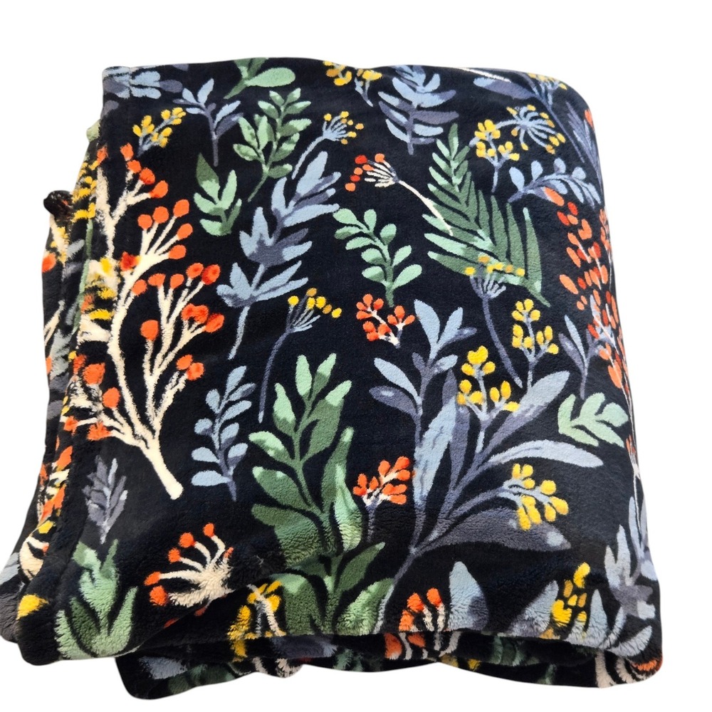 Monte & Jardin Throw Blanket Plush Fleece 58x70 Black Floral Botanical Luxury